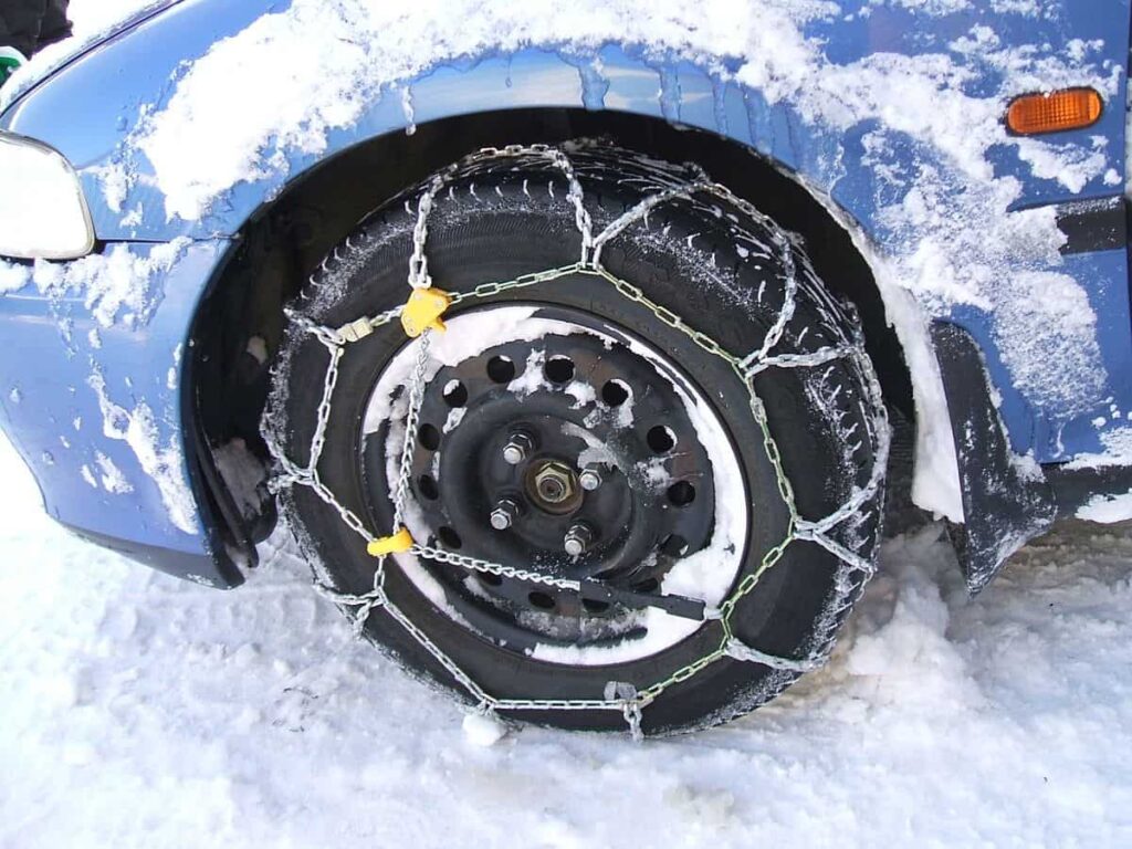 Use Tyre Chains